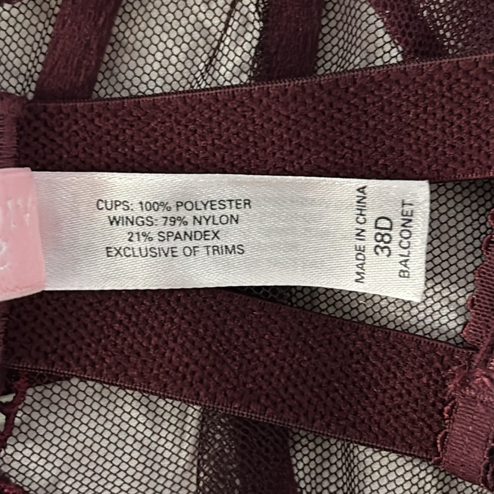 Victoria's Secret Very Sexy Balconet Lace Bra NWOT - Picture 7 of 8